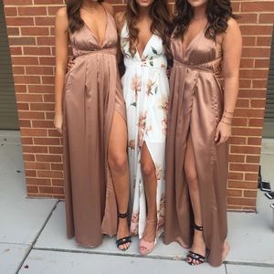 Gold Full Length Prom/Formal Dress With Open Back